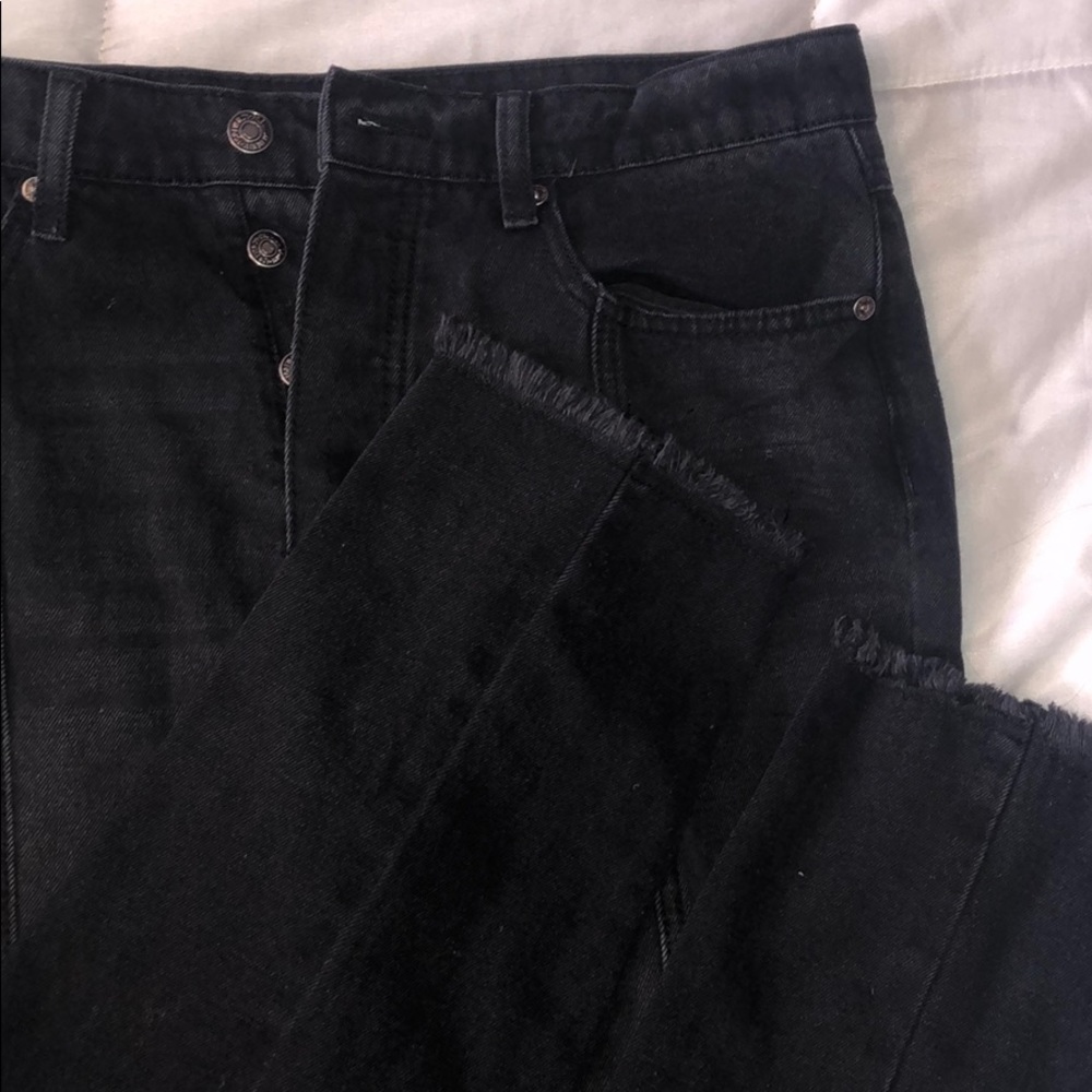 Black mom jeans